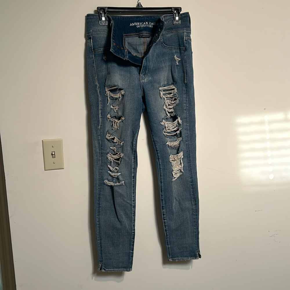 American Eagle distressed jeans